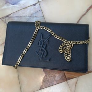 YSL classy purse - must have